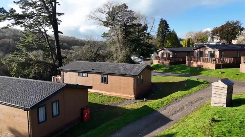 Two Bedroom In The Country - Oak, Stag, Acorn *